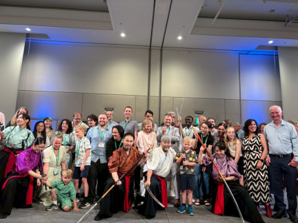 LINE ALBUM IRG56 250630 604